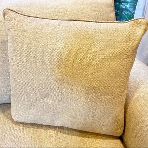 Cindy Crawford Home Bellingham Accent Pillows (2)